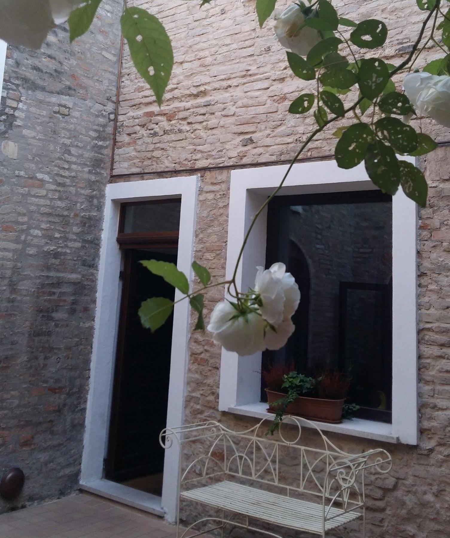 Appartamenti Ravenna Couette-café